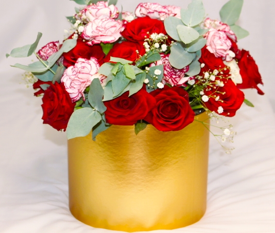 Luxurious Gold Rose Box