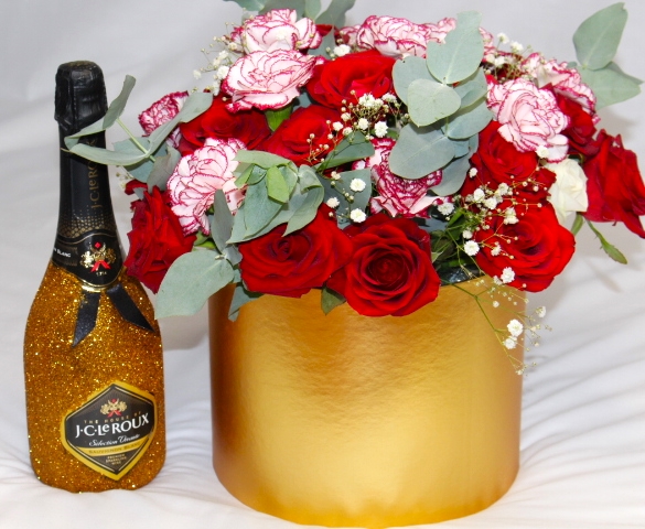 Luxurious Gold Rose Box